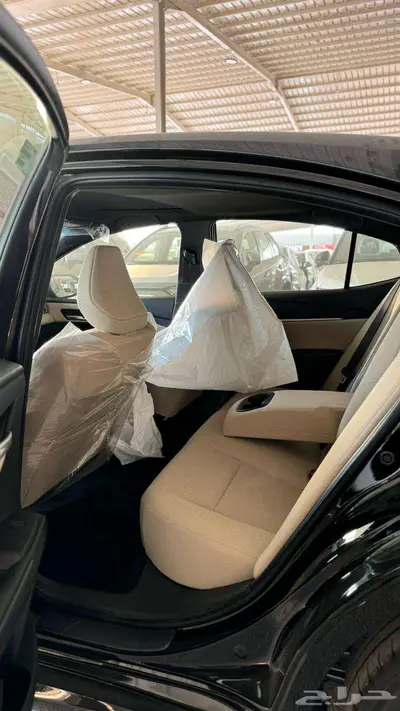 تويوتا كامري فتحة سقف 2025 8
