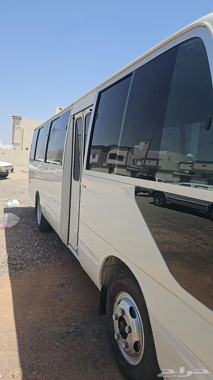 باص تويوتا 30 راكب للإيجار فقط 3