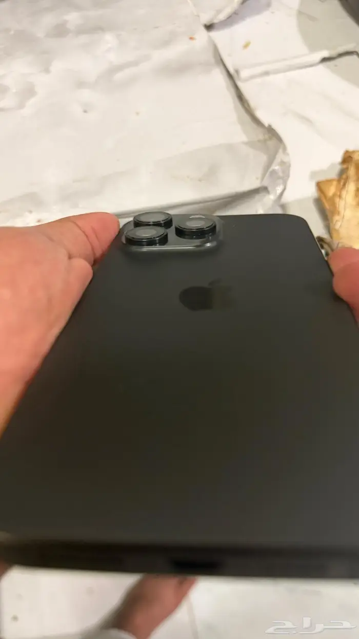 iPhone 15 Pro Max   256GB   أسود تيتانيوم 4