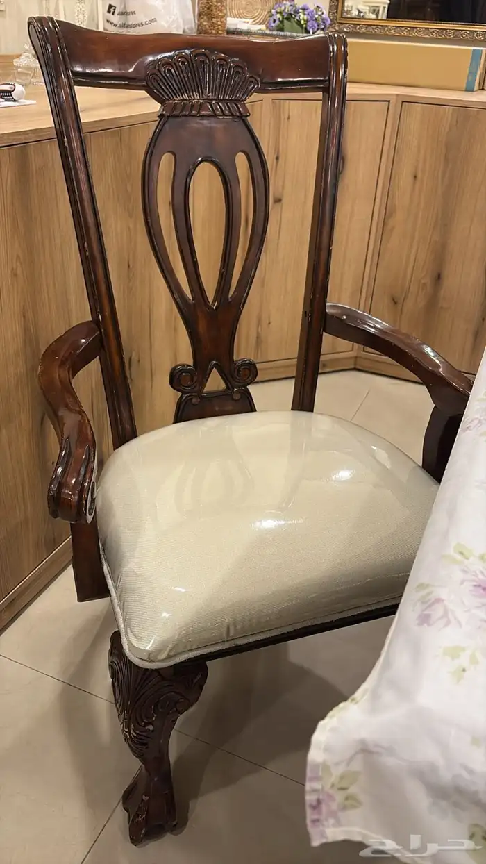 طاولة سفره كلسيك و مرتبة سرير 3