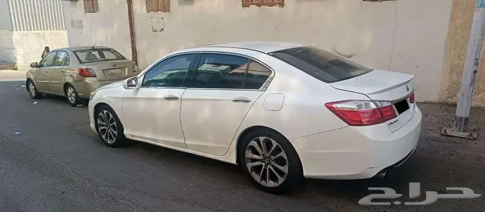 هوندا اكورد فئة سبورت 6 سلندر 1
