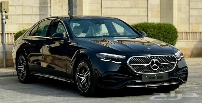 مرسيدس بنز E300 4Matic AMG 2024 جديد تحت الضمان 1