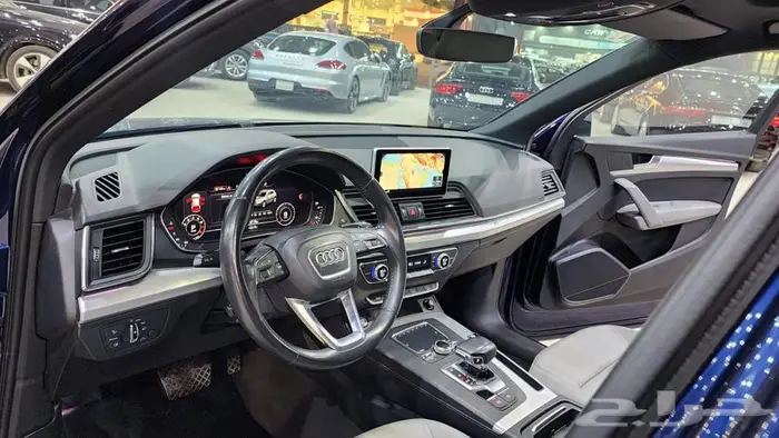 اودي Q5 2018 11