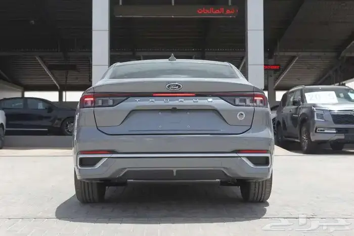 فورد تورس امبيانتى 2025 مع صيانة مجانية 5