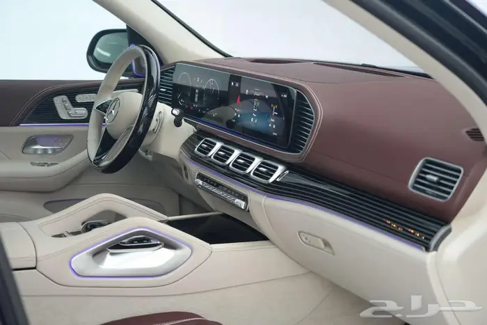 مرسيدس مايباخ GLS 600 موديل 2025 خليجي أسود ماهوجاني 9