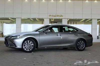 لكزس-ES250 AA-خليجي-2025-جناح-تشغيل عن بعد-ازياق جانبيه 2