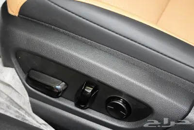 لكزس-ES250 AA-خليجي-2025-جناح-تشغيل عن بعد-ازياق جانبيه 4