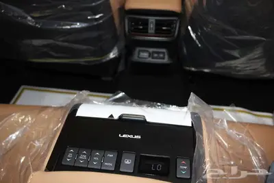 لكزس - ES350 CC - بريمي - 2025. 4