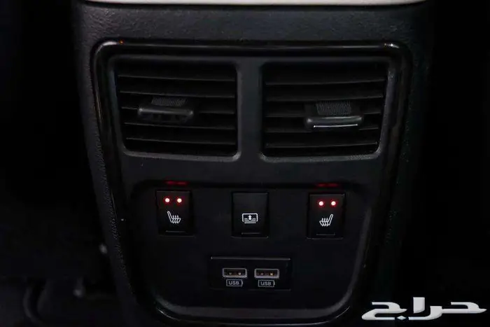 كرايزلر S 300 موديل 2020 9