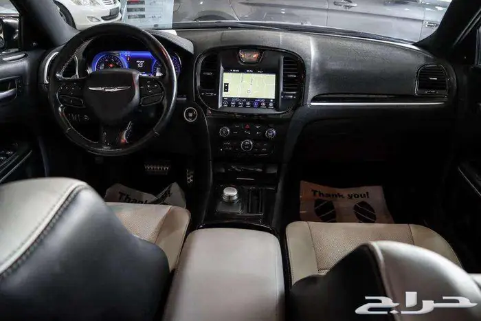 كرايزلر S 300 موديل 2020 4