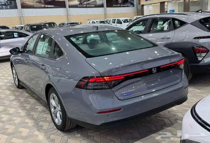 هوندا اكورد LX ستاندر 2025 اصفار سعودي 6
