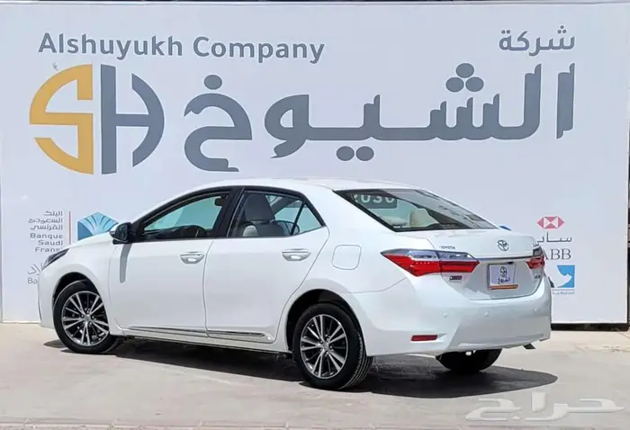 تويوتا كورولا - 2019 ابيض 4