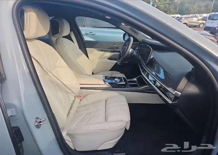 2024 BMW 760i xDrive 7