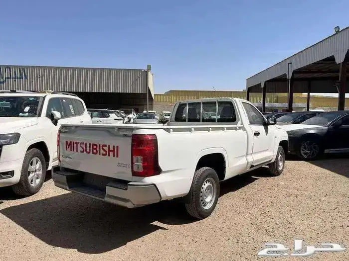 ميتسوبيشي L200 غماره 2024 نقد وتقسيط 3