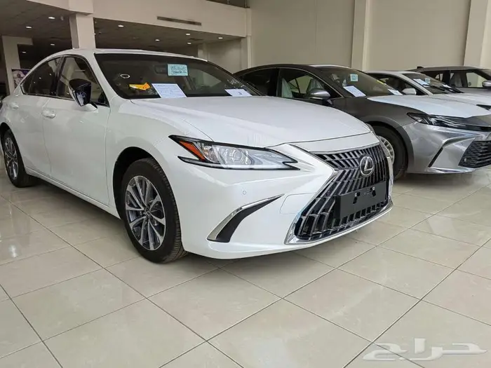 لكزس اي اس 250 AA الموديل 2025 1