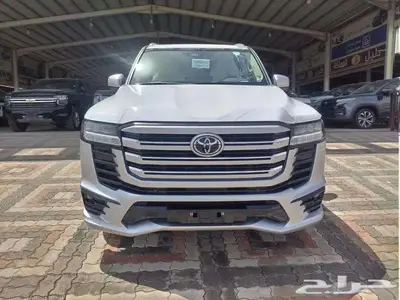 تويوتا لاندكروزر 2025 GXR -S عبداللطيف جميل 1