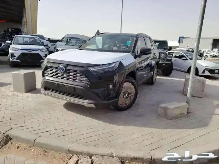 تويوتا راف فور ليمتد هايبرد اسود لوحات 2024 0