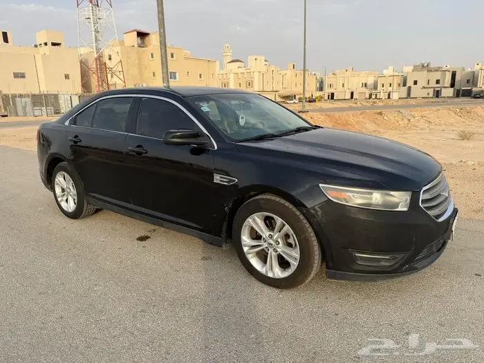 فورد تورس 2015 نص فل نظيف جدا للبيع 0