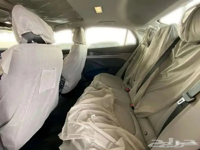 فورد تورس امبيانتى 2025 مع صيانة مجانية 10