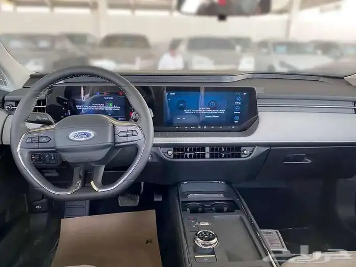 فورد تورس امبيانتى 2025 مع صيانة مجانية 8