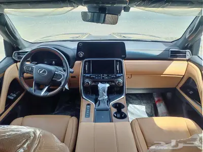 جيب لكزس 2024 بريمي العداد 10 الف كم 3
