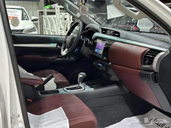 تويوتا هيلوكس 10