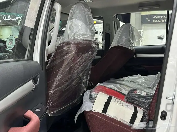 تويوتا هيلوكس 17