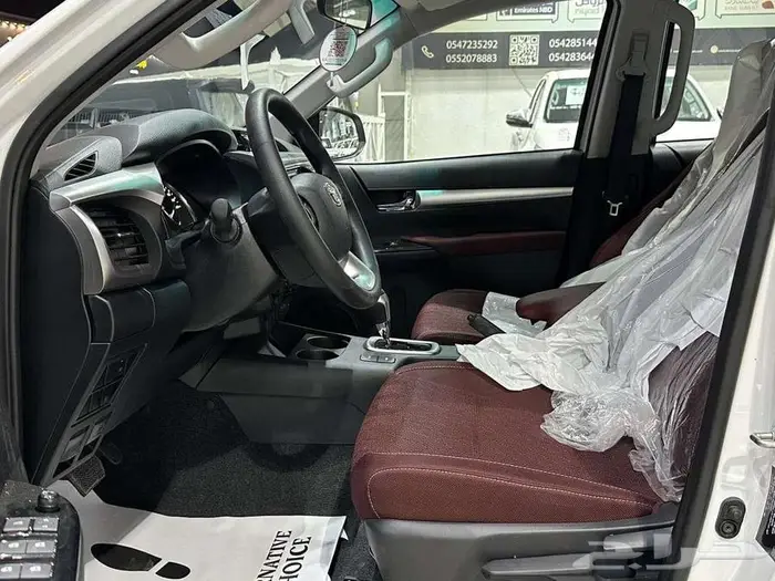 تويوتا هيلوكس 9