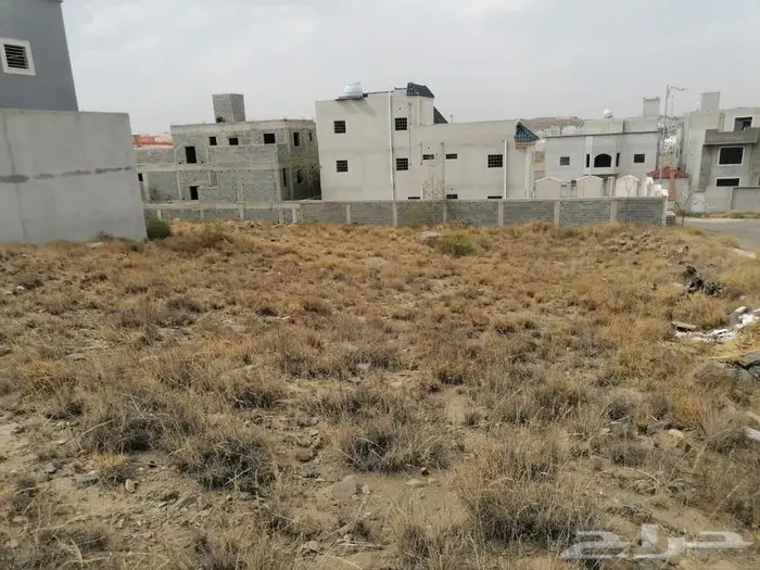 للبيع أرض بأبها في حي السلمة ال غليظ 9