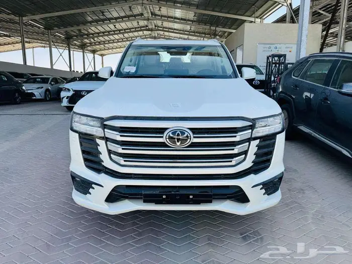 تويوتا لاندكروزر L5 -GXR- بنزين 2025 كاش وتقسيط بنوك 0