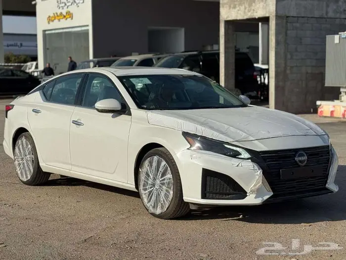 نيسان التيما SV نص فل موديل 2025 1