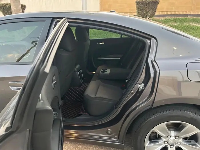 دودج تشارجر SXT موديل 2021 نظيفة جدا 20