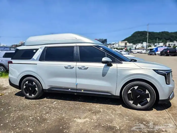 كيا كارنفال 2026 ليموزين KIA CARNIVAL 2026 HIGH LIMOUSINE 1