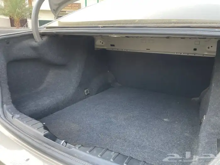 للبيع BMW -2013 -520 الحد 28 19
