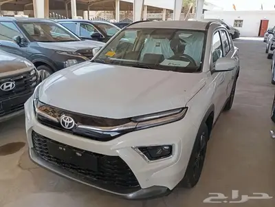 تويوتا اوربان كروز GLX فل كامل 2025 12