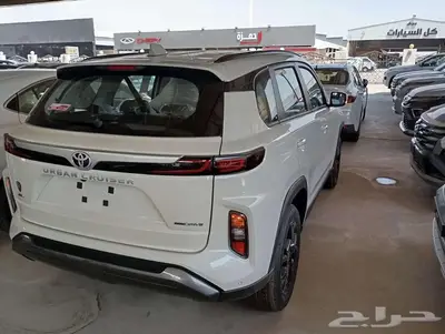تويوتا اوربان كروز GLX فل كامل 2025 7