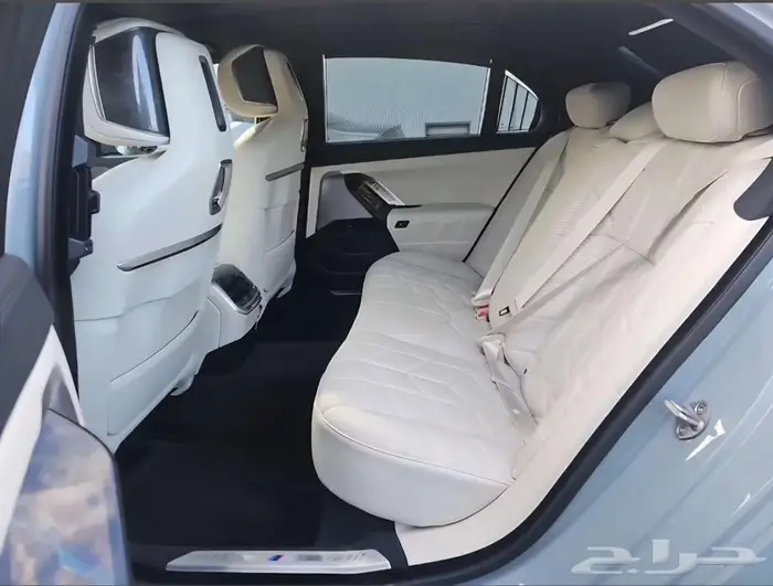 2024 BMW 760i xDrive 8
