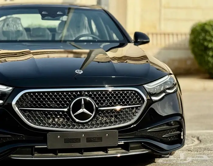 مرسيدس بنز E300 4Matic AMG 2024 جديد تحت الضمان 7