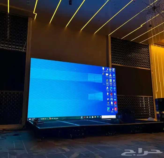 للبيع شاشات عرض إعلانية عملاقة 0