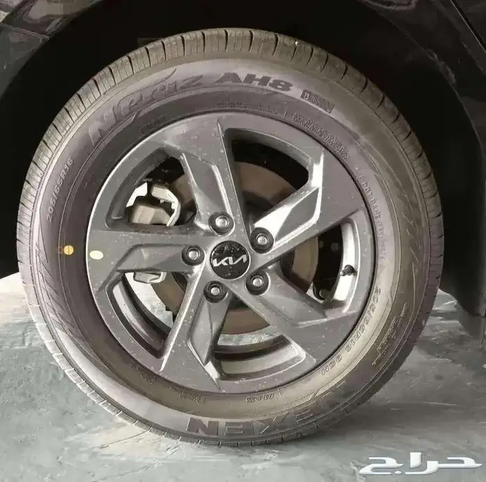 كيا k5 استاندر محرك 2.5 موديل 2025 9