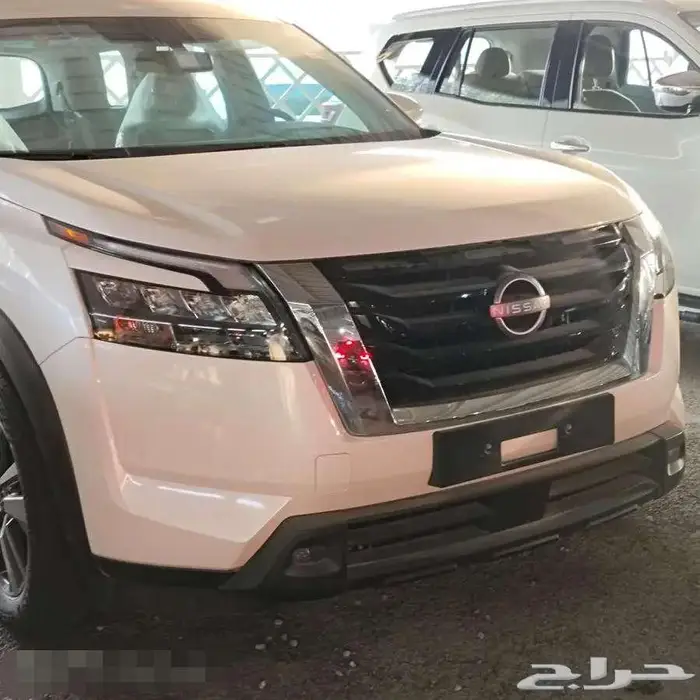 نيسان باثفايندر ستاندر ابيض 2024 2