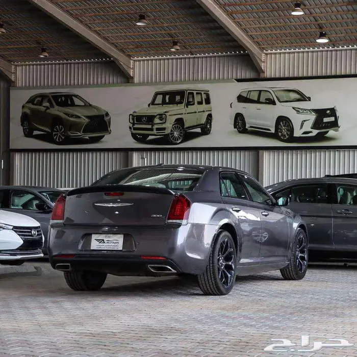 كرايزلر S 300 موديل 2020 18