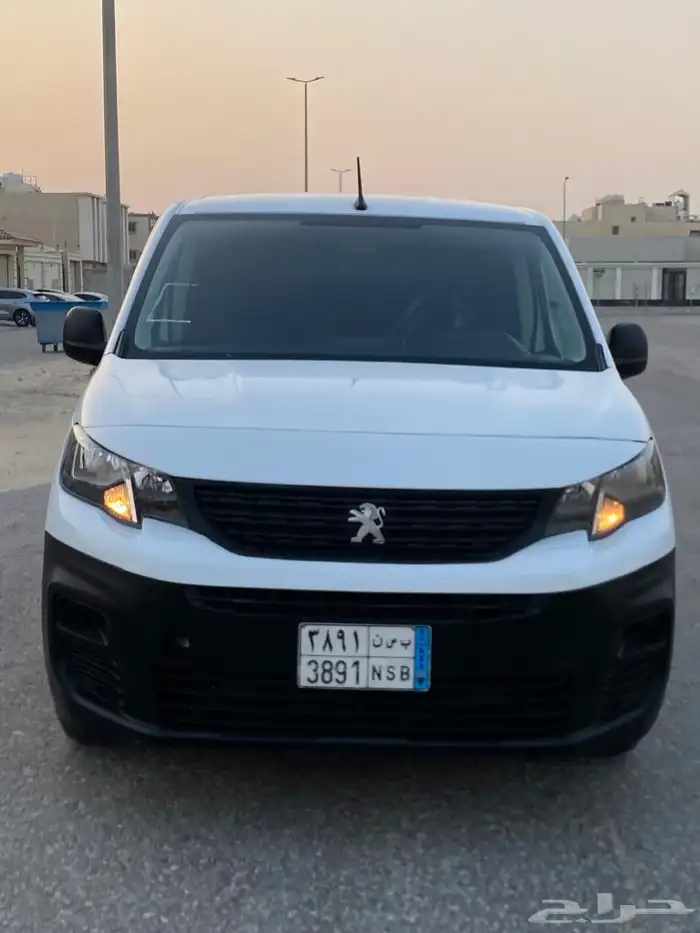 بيجو بارتنر بضاعه ديزل 2022 نظيفه 0