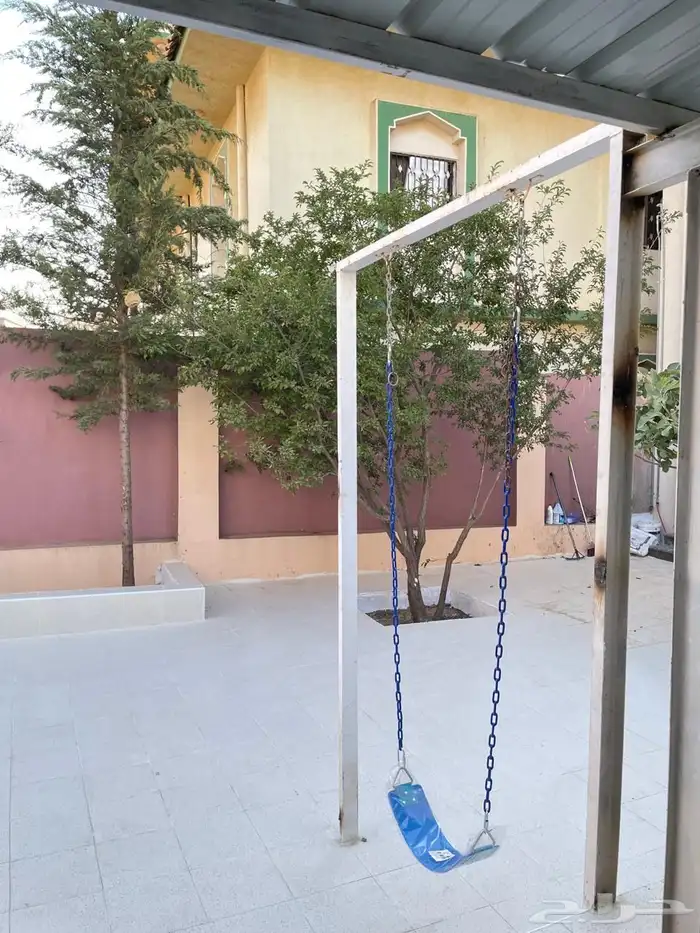 دور مؤثث بالواديين بمسبح وحوش عرض للدورات العسكريه من 3 3 12