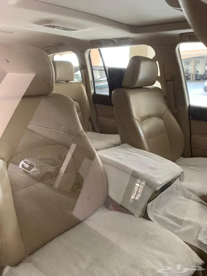 Toyota Land Cruiser 2016 VXS Full Option 12