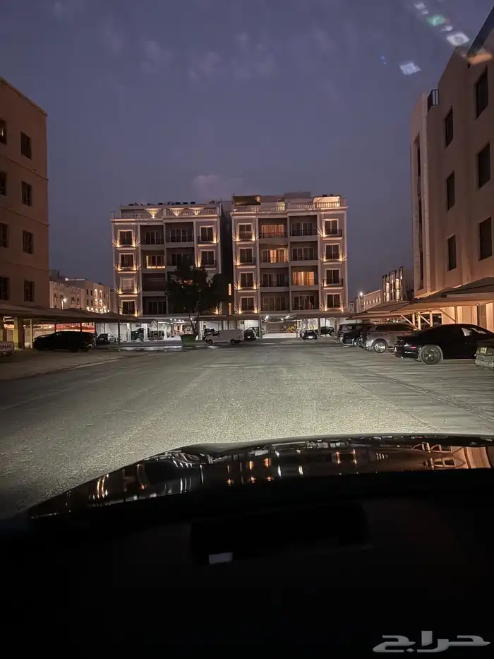 شقة مفروشة بالكامل للبيع في الخبر حي الحمراء 1