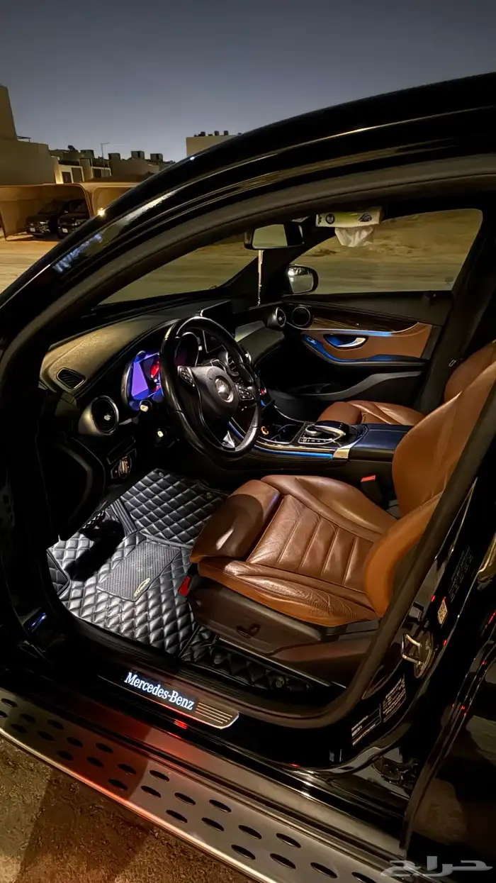 للبيع مرسيدس كوبيه GLC 2019 4MATIC - اسود  دخل جملي الجفالي 5