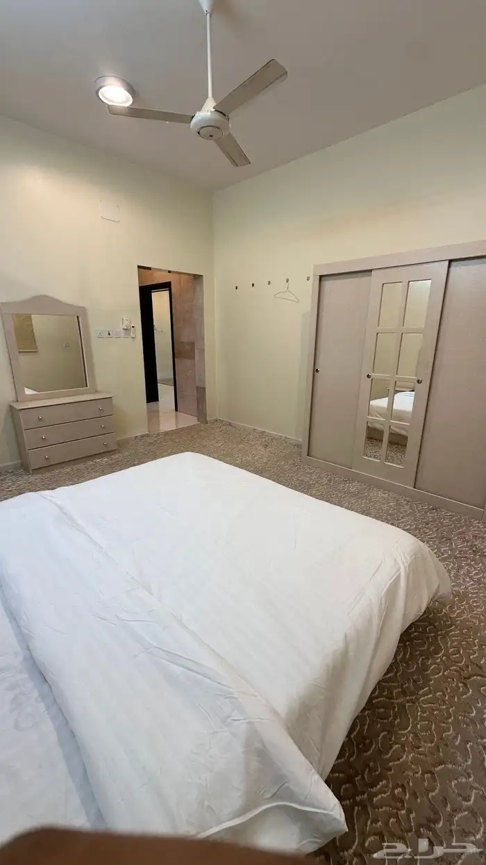 شقق فاخرة تأجير سنة دراسية في الروضة وفي المحالة 10