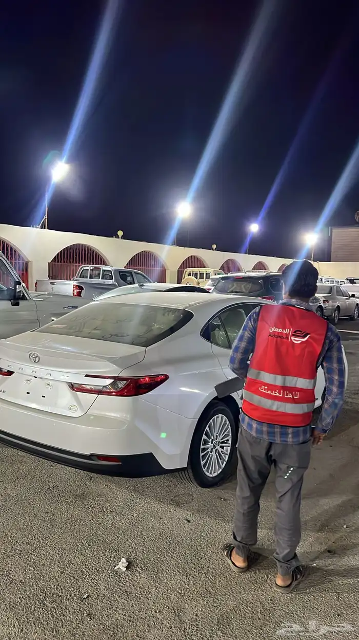 تم البيع 2025 اصفار LE ابيض 1