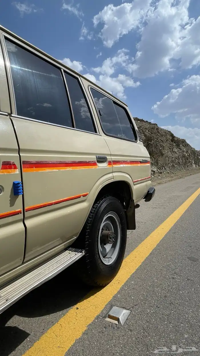 لاندكروزر 1984 5